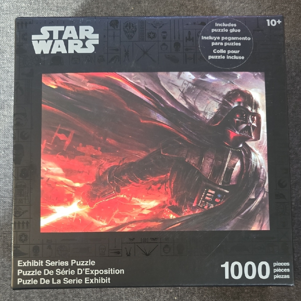 Star Wars Exhibit Series Darth Vader Puzzle with Red and Black Design